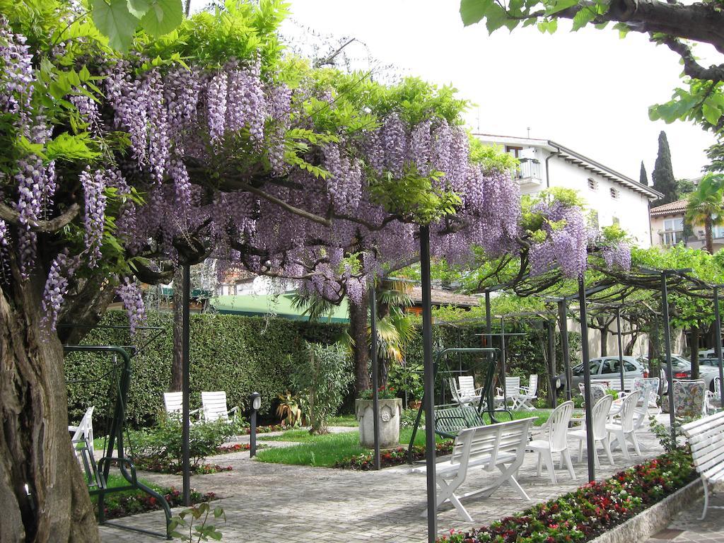 سيرمِيوني Hotel Giardino المظهر الخارجي الصورة